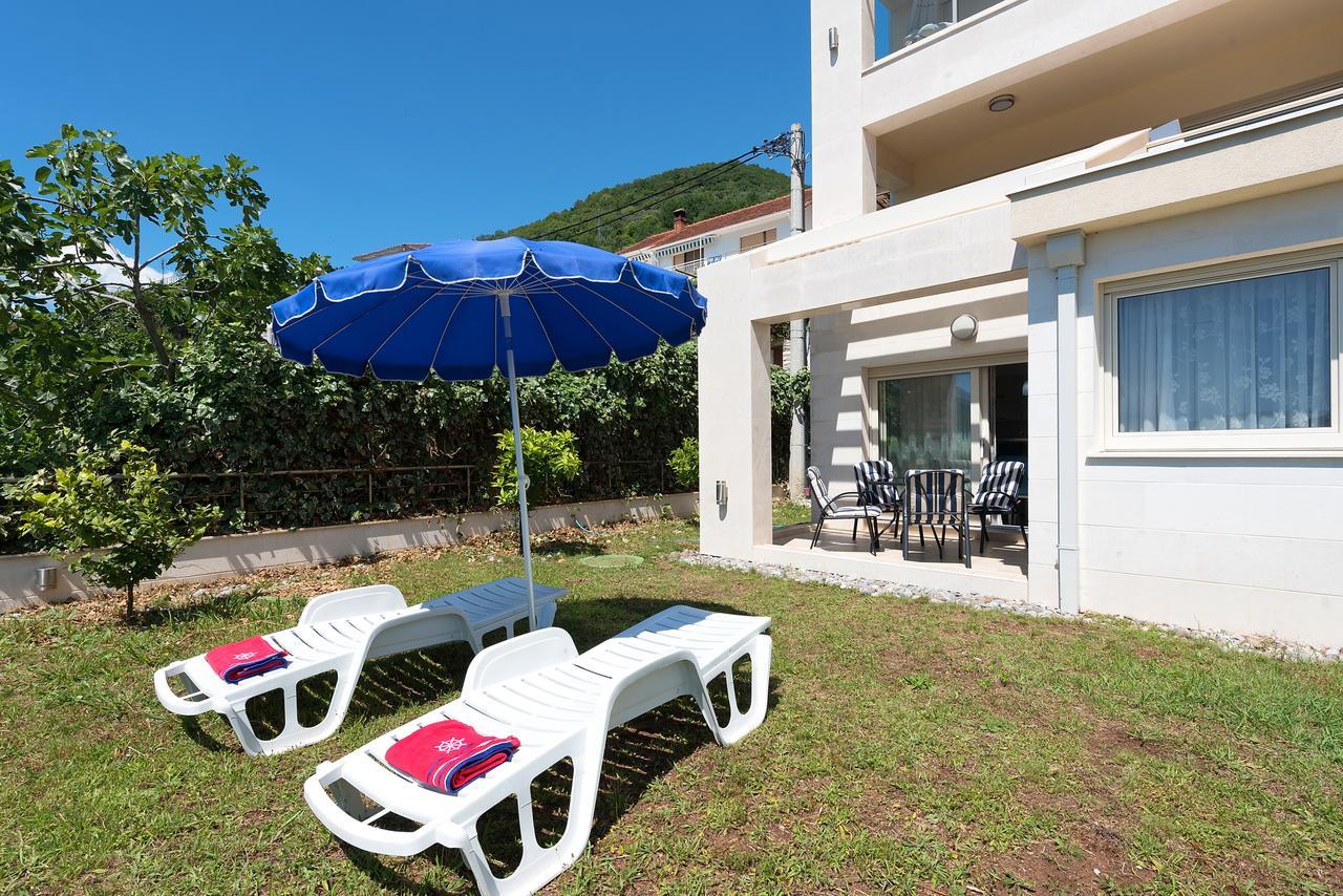 Apartments Villa Adriatic Tivat Buitenkant foto